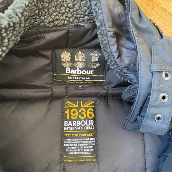 Barbour Capacitor Jacket - Picture 6 of 9